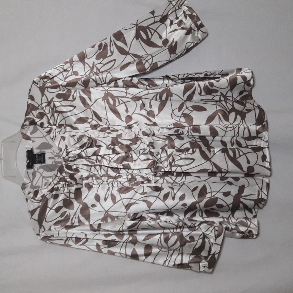 BCBGMax Azria Size L Women's White Floral Leaves Pattern Blouse Bon Chic